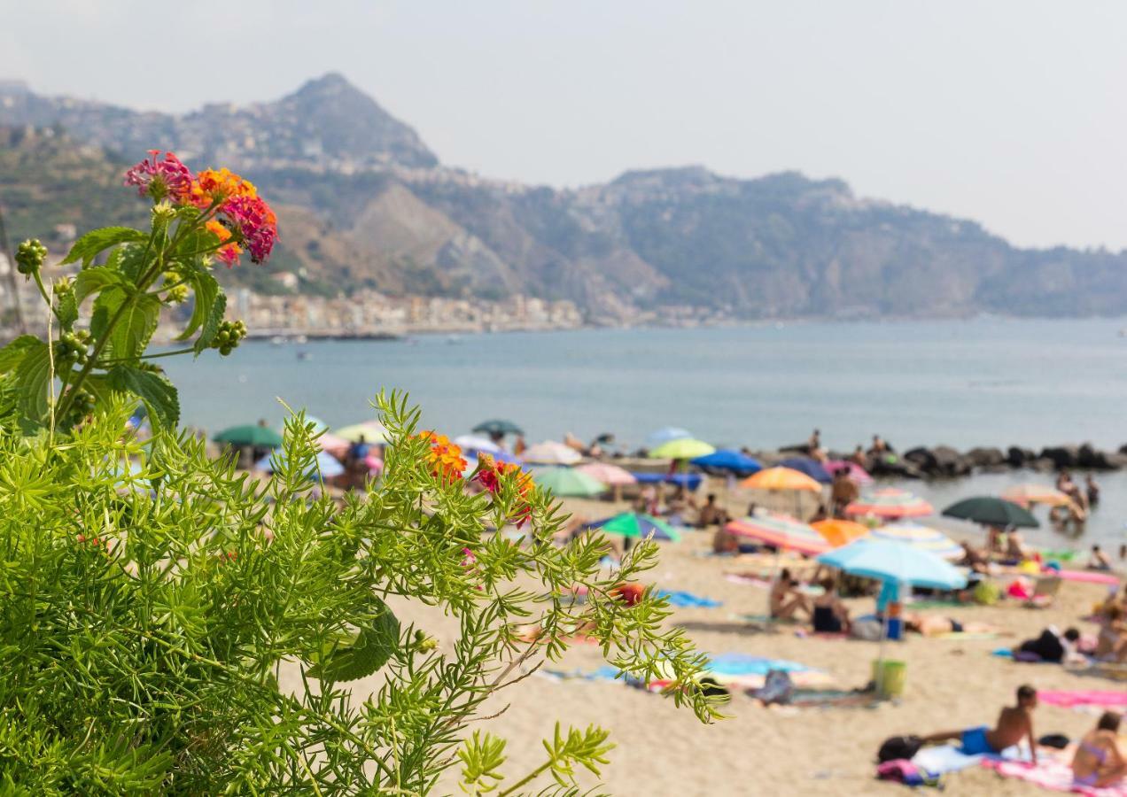 Casa Amica Apartment Giardini Naxos Ngoại thất bức ảnh